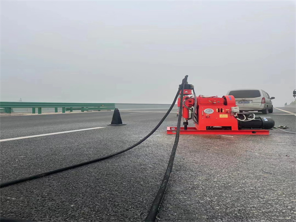 鄂温克马路路基路面开裂下沉注浆加固灌浆